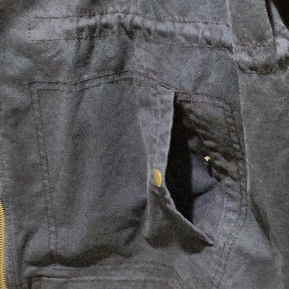 Woman's jacket - Picture 2 of 7